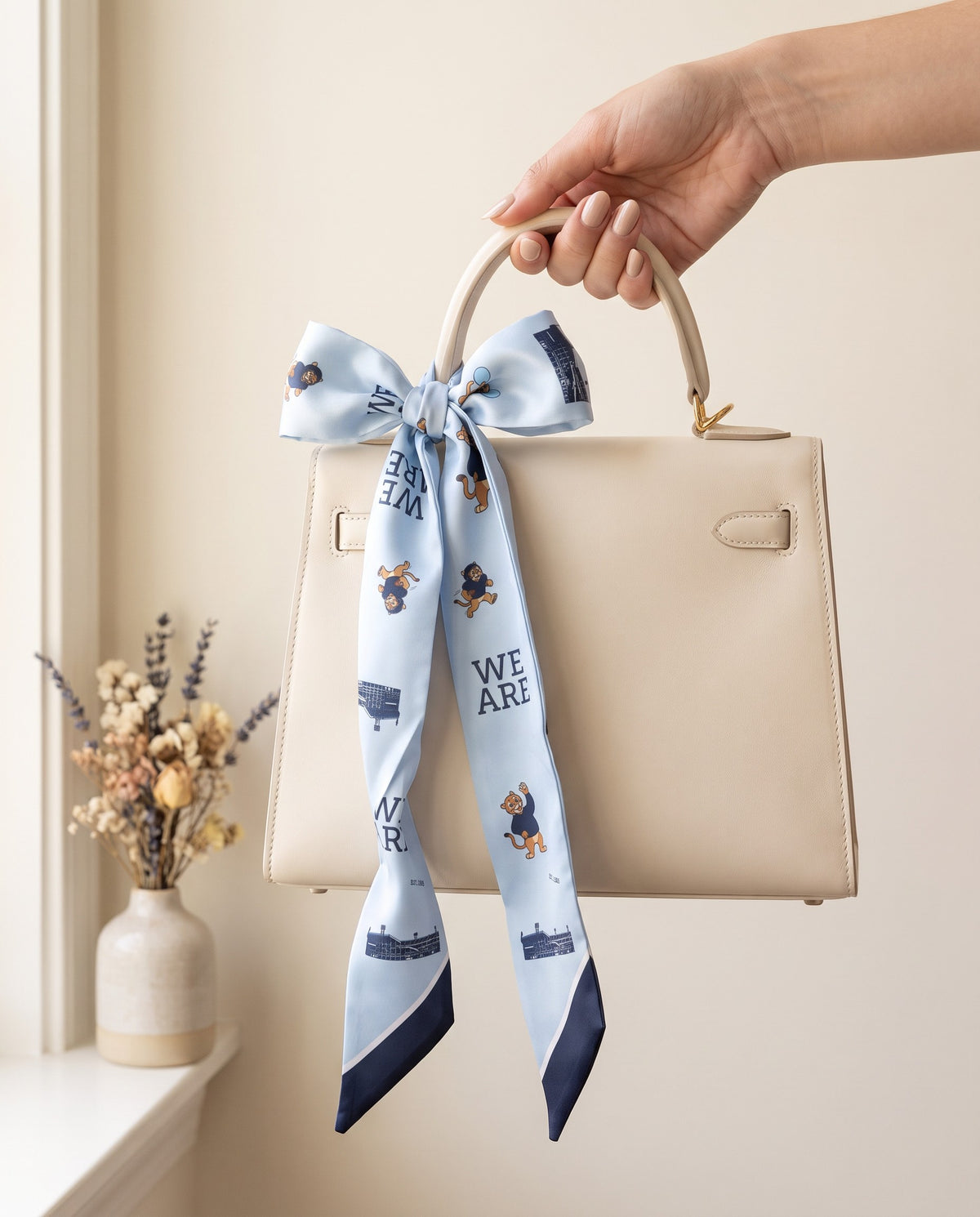 The Nittany Lion Twilly, bow on a top-handle bag
